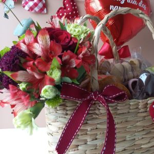 Alternative view of Bolsa Decorada